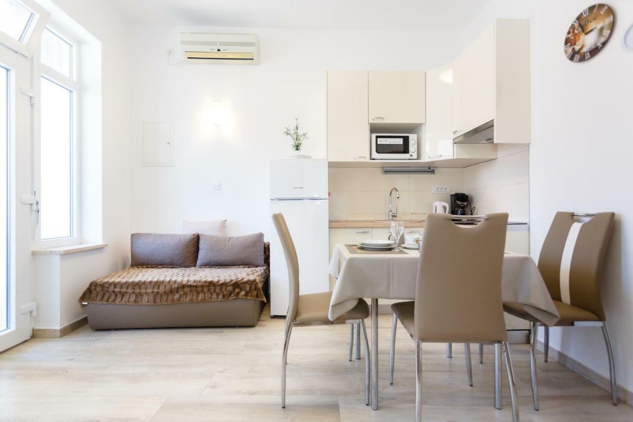 Apartment Rosemary 24 Krk Town Exteriér fotografie